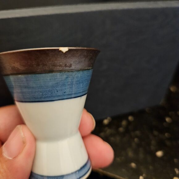 Japanese Hand Decorated Blue Silver White Sake Cups Set of 8 with Box - Picture 8 of 10